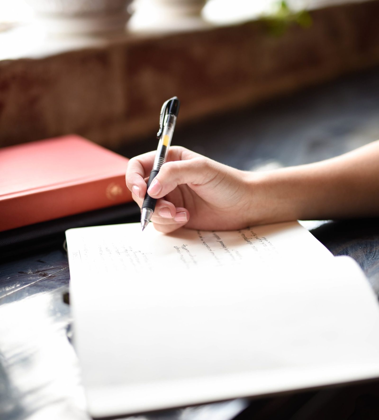 hannah-olinger-8eSrC43qdro-unsplash